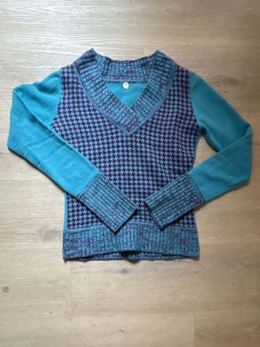 100% Cashmere Margaret O'Leary V-Neck Sweater Size S Blue Purple Houndstooth